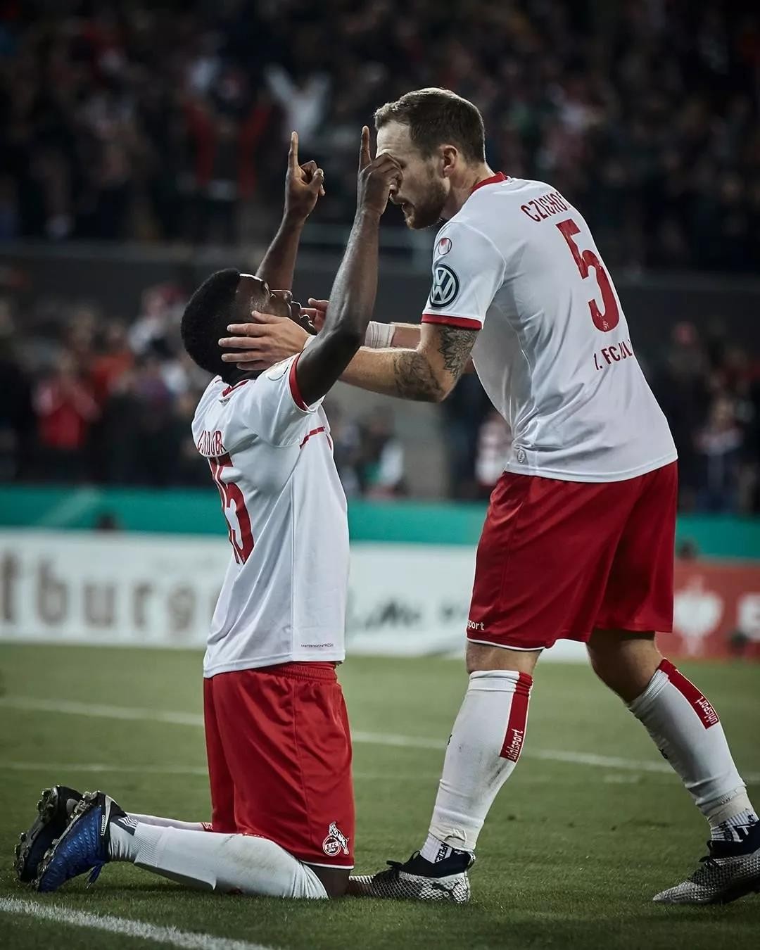 沙尔克面临压力，客场作战力争争取胜利的简单介绍